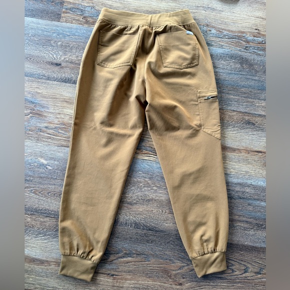 FIGS scrub set - Picture 5 of 5